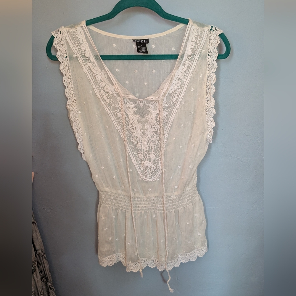 🌙 Sheer Cream Lace Cinch Waist Sleeveless Ruffled Perfect For Layering Blouse